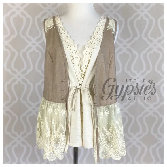 A’reve Peplum Lace Layered Tunic Vest Style Top - Picture 2 of 14